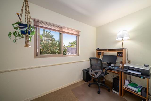 905 Discovery Street, San Marcos CA: https://media.crmls.org/mediaz/bc87c989-803a-4e07-9053-1b5a97031fc4.jpg