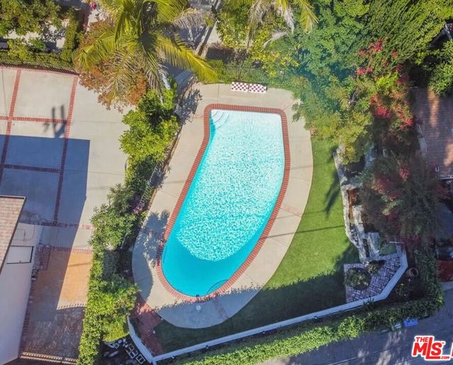 24316 Burbank Blvd photo 26