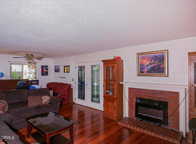 752 Fillmore Street, Santa Paula CA: https://media.crmls.org/mediaz/bc8b2082-57dd-457e-be4a-4572a4a75a1b.jpg