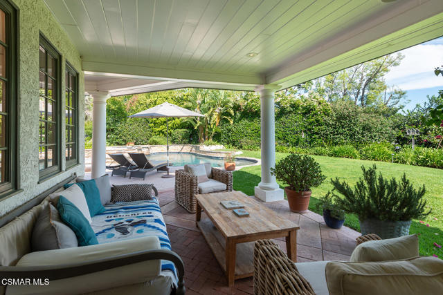 4498 Rayburn Street, Westlake Village CA: https://media.crmls.org/mediaz/bc8cf9d1-eb2b-414f-9fc5-c3e6042e5b48.jpg
