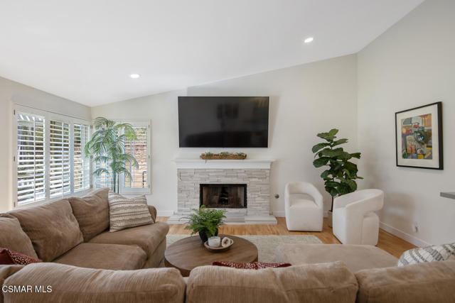 Image 19 of 69 For 4900 Kilburn Court