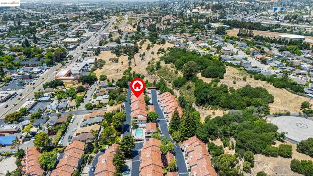 22012 Sevilla Rd, Hayward CA: https://media.crmls.org/mediaz/bc8e2148-c733-4cba-b5c9-cbf248cf2f31.jpg