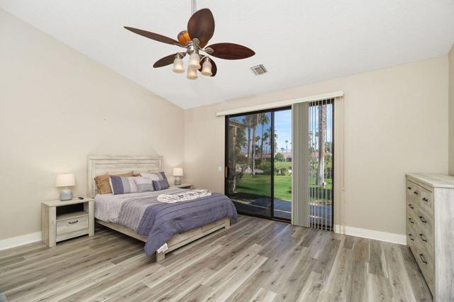10321 Sunningdale Drive, Rancho Mirage CA: https://media.crmls.org/mediaz/bc8e6082-f687-4d53-966f-deef1fff964f.jpg