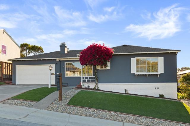 3806 Kenwood Avenue, San Mateo CA: https://media.crmls.org/mediaz/bc8e8a2a-ed18-4b5c-8270-00d89b24d5b6.jpg