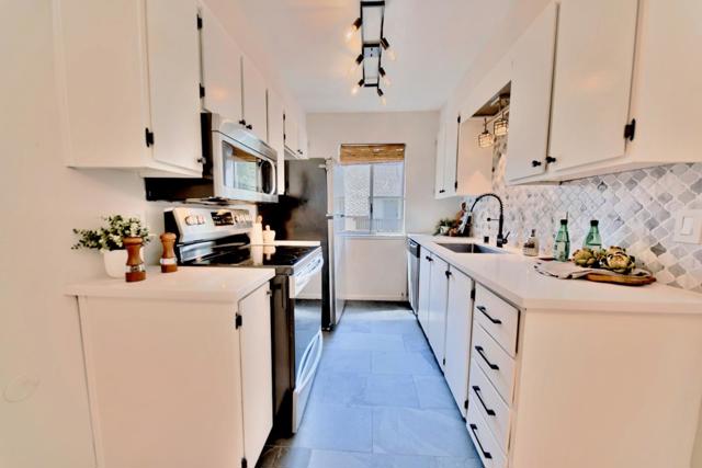 1770 Gazelle Way, Hayward CA: https://media.crmls.org/mediaz/bc8ecd9b-c83e-406e-8e0b-42b030929bf2.jpg