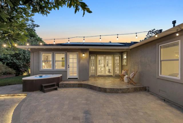 543 Toft Street, Mountain View CA: https://media.crmls.org/mediaz/bc8fa965-e1a0-4075-8599-d6eee7a3a69a.jpg