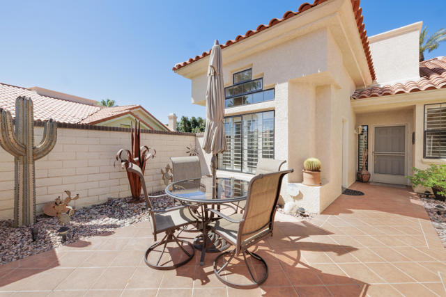 101 Desert Falls Drive, Palm Desert CA: https://media.crmls.org/mediaz/bc90980a-ebef-4183-8a1b-95d590212993.jpg
