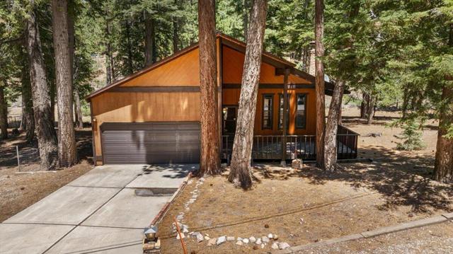 43706 Sand Canyon Road, Big Bear CA: https://media.crmls.org/mediaz/bc90e140-1ec6-4f1c-a4ff-012014beb849.jpg