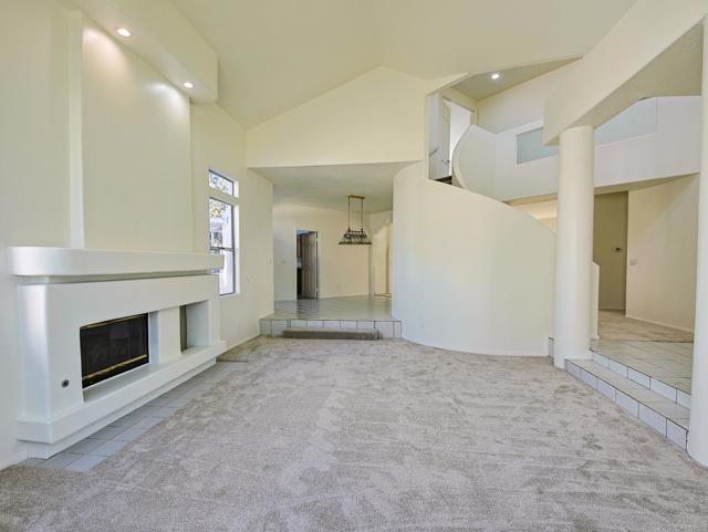 4918 Amador Dr, Oceanside CA: https://media.crmls.org/mediaz/bc90e7f3-18a4-4c22-911b-eef3adcd9933.jpg