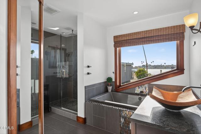 Detail Gallery Image 20 of 57 For 2916 Lakeshore Ct, Oxnard,  CA 93035 - 4 Beds | 3 Baths