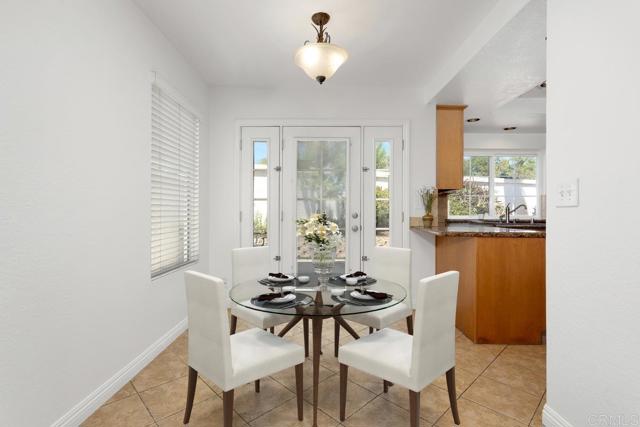 Detail Gallery Image 12 of 50 For 2257 Brookwood Ct, Escondido,  CA 92026 - 4 Beds | 2/1 Baths