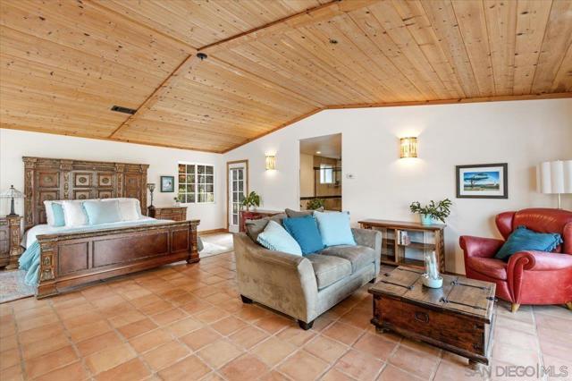 26036 38 Kaywood Terrace, Escondido CA: https://media.crmls.org/mediaz/bc92eb3b-1ce8-4ab6-8a69-0615dcb70751.jpg