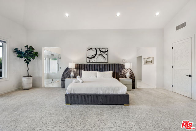 Drew Fenton | 11037 Anzio Road Los Angeles CA | MLS: 7530145