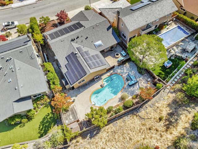 1741 Los Altos Drive, San Mateo CA: https://media.crmls.org/mediaz/bc9547d9-efee-4555-9f22-ceb50b16f0ed.jpg
