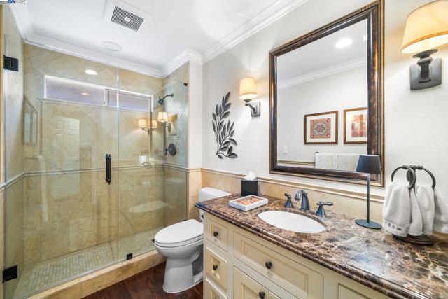 639 Canyon Crest Rd East, San Ramon CA: https://media.crmls.org/mediaz/bc95bba5-22af-4921-88ba-84f4b3cead20.jpg
