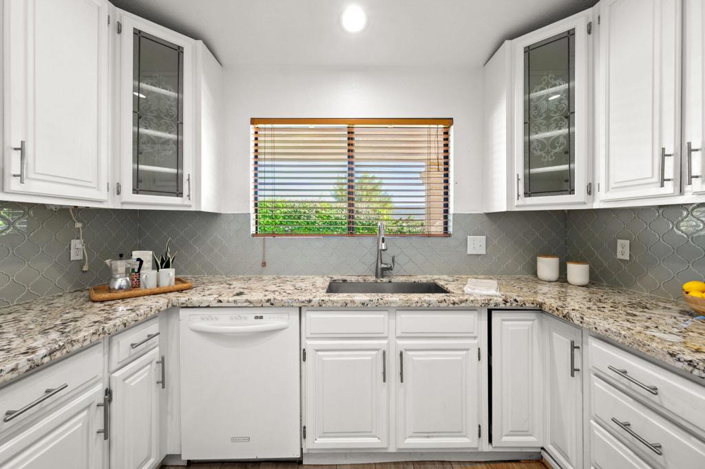 MLS #219137970DA image #15