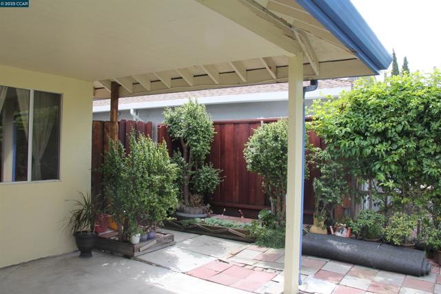 340 Carnegie Dr, Milpitas CA: https://media.crmls.org/mediaz/bc973e99-7c12-4e56-bb72-79e1ef9671a6.jpg