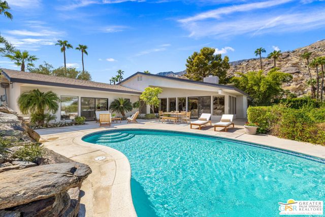 13 Cahuilla Hills Drive, Palm Springs CA: https://media.crmls.org/mediaz/bc98df53-91d1-42ba-a595-9604f9509b9c.jpg