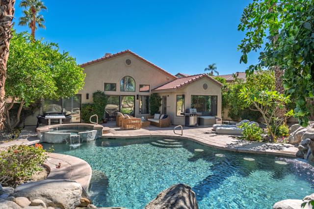 75720 Mclachlin Circle, Palm Desert CA: https://media.crmls.org/mediaz/bc98e613-fd2c-402f-b122-ab52c8e8f0d3.jpg