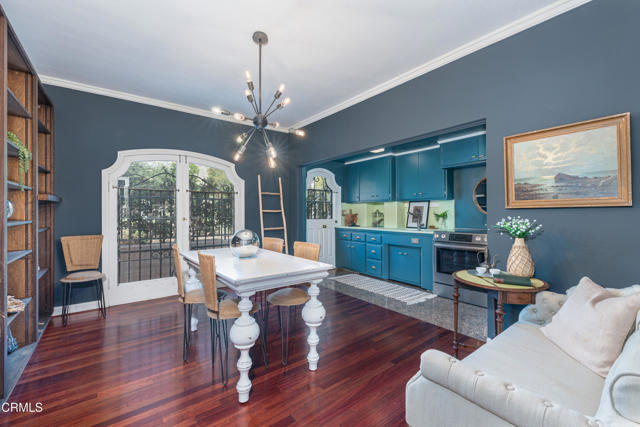 80 N Euclid Avenue, Pasadena CA: https://media.crmls.org/mediaz/bc98ea0b-fec8-4fdc-8be6-1b8a8fd4f8e6.jpg