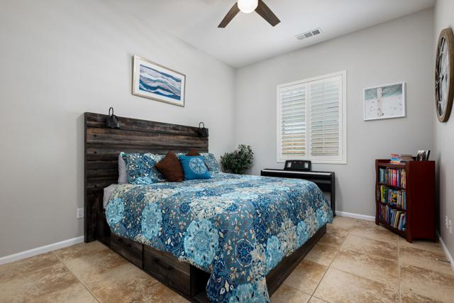 40844 Piazza Del Paradiso, Indio CA: https://media.crmls.org/mediaz/bc98ec4f-88d7-46bd-a34d-e347ad820d36.jpg