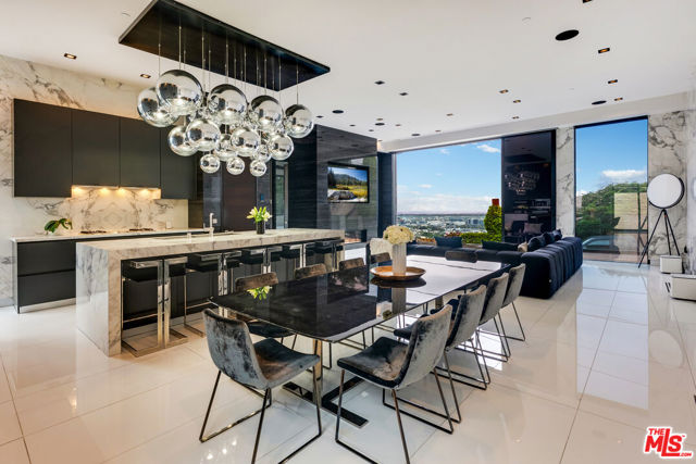 1545 Marlay Drive, Los Angeles CA: https://media.crmls.org/mediaz/bc9a3acb-6cb8-41eb-95eb-f3fd6448d443.jpg
