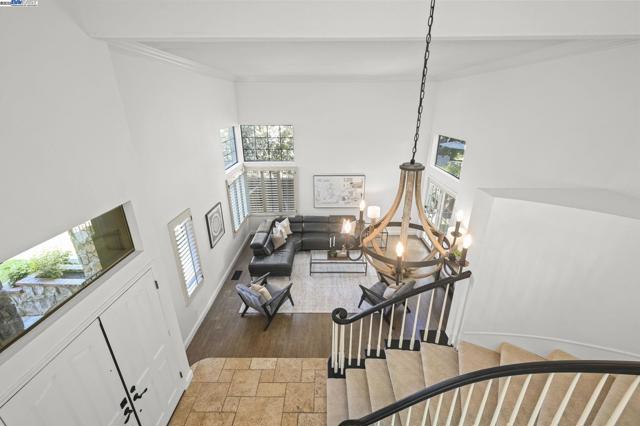 105 Creighton Way, Danville CA: https://media.crmls.org/mediaz/bc9b08e0-1520-4d69-9658-0da032c6a83e.jpg