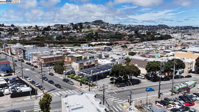 40 Acton St, Daly City CA: https://media.crmls.org/mediaz/bc9b2dc6-a2a5-4f69-89ba-68e4e9484f22.jpg