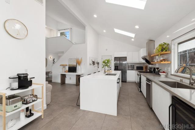 7614 Volclay Dr, San Diego CA: https://media.crmls.org/mediaz/bc9b5372-4dd5-4bab-9532-0ff35dcec1c1.jpg