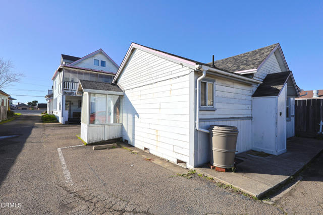 726 N Main Street, Fort Bragg, California 95437, ,Commercial Sale,For Sale,726 N Main Street,CRC1-10469