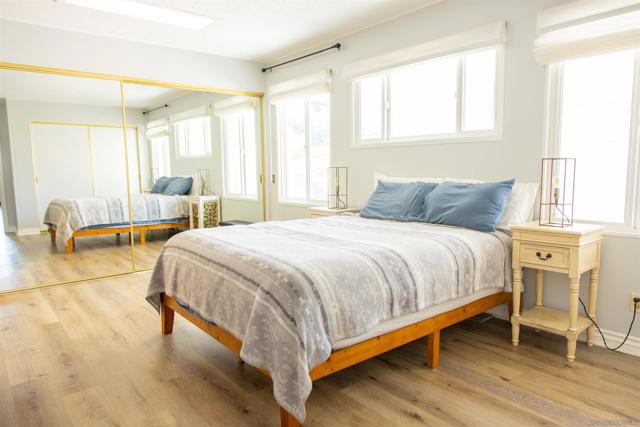 444 N El Camino Real, Encinitas CA: https://media.crmls.org/mediaz/bc9b8f1a-4251-46bd-888b-2d2f2dd9544e.jpg