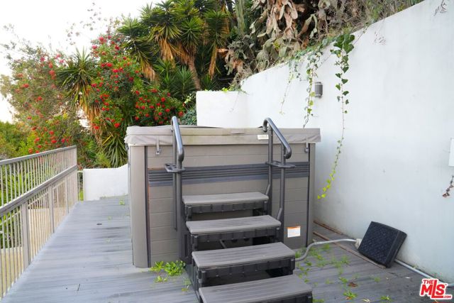 4212 Don Alanis Place, Los Angeles CA: https://media.crmls.org/mediaz/bc9d1959-8bd5-4c5a-9588-f7e7c997e05c.jpg