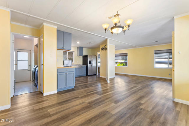 Detail Gallery Image 14 of 29 For 180 Camelia Way #180,  Ventura,  CA 93004 - 2 Beds | 2 Baths