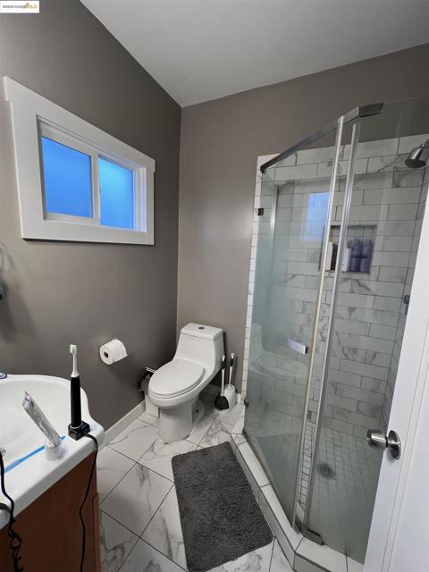 1534 MILVIA ST, Berkeley CA: https://media.crmls.org/mediaz/bc9e7cf6-6b7a-4e52-956f-4064e4315d07.jpg