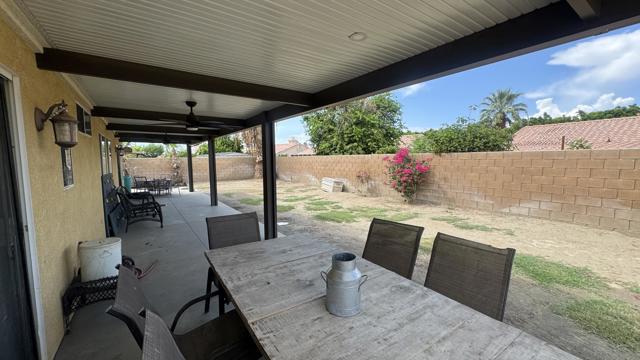 81118 Pindo Drive, Indio CA: https://media.crmls.org/mediaz/bc9fd284-3b93-4be2-9b76-f46f18a16219.jpg