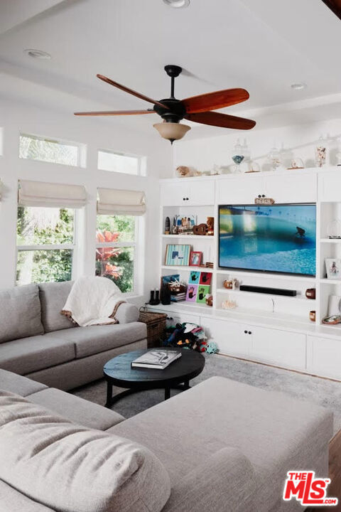 167 Paradise Cove Road, Malibu CA: https://media.crmls.org/mediaz/bc9ff051-64f3-43c8-a520-0a0283e20f8f.jpg