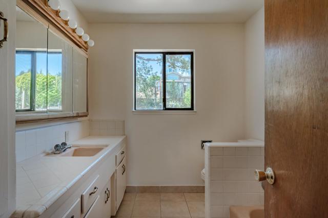 3177 W Ledyard Way, Aptos CA: https://media.crmls.org/mediaz/bca03524-d328-4115-932c-5e0419aebb57.jpg