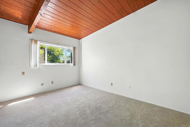 2347 Greenwing Drive, San Diego CA: https://media.crmls.org/mediaz/bca0431e-3661-4c4e-9587-aac3aebe87e8.jpg