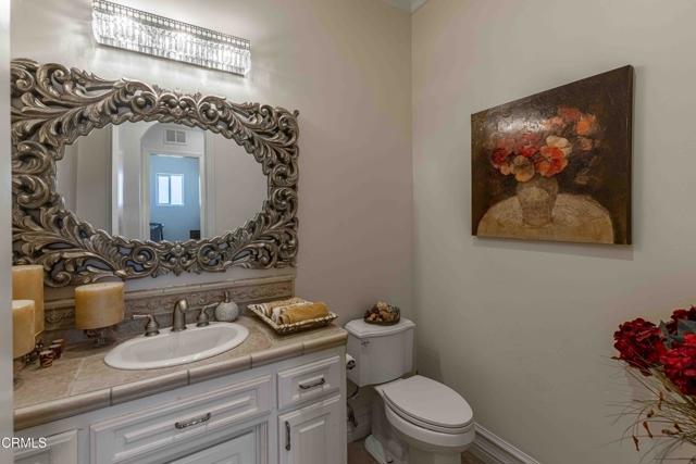 3007 Springbank Court, Bakersfield CA: https://media.crmls.org/mediaz/bca16464-b1bb-4e66-9de1-ad167e0848f2.jpg