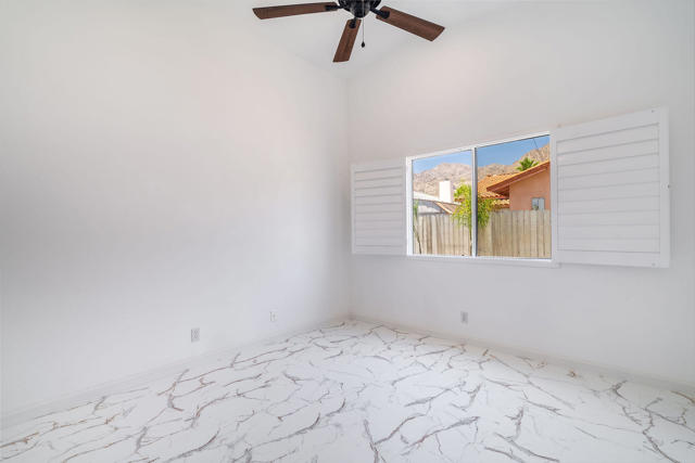 53045 Avenida Obregon, La Quinta CA: https://media.crmls.org/mediaz/bca210f7-9de3-4446-b073-00e1cc6005fa.jpg