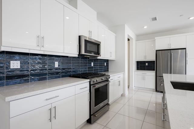 928 Galaxy Drive, Palm Springs CA: https://media.crmls.org/mediaz/bca2c52c-b2c6-4ebf-a27a-31a599e40ea0.jpg