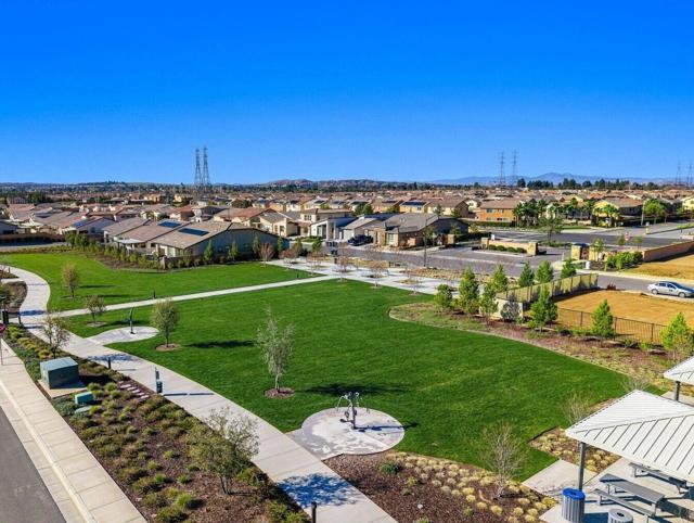 1514 Overpark Lane, Beaumont CA: https://media.crmls.org/mediaz/bca38e17-654d-4ff3-b174-82a913436ab6.jpg