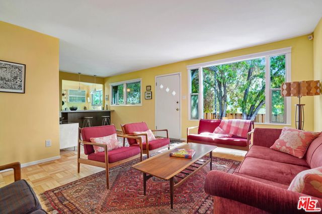 1865 UPPERTON Avenue, Los Angeles CA: https://media.crmls.org/mediaz/bca3f9e0-8c0f-4986-b743-a339696d55ff.jpg