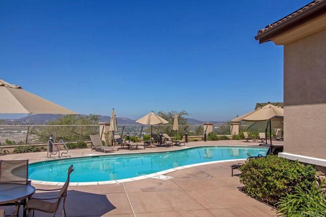 1605 Calabria Street, Santee CA: https://media.crmls.org/mediaz/bca43638-69ef-4bc6-9e89-4167bafa2850.jpg