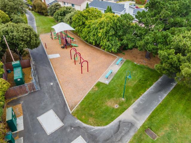 1394 Marlin Avenue, Foster City CA: https://media.crmls.org/mediaz/bca4ea13-3b55-4d04-9571-a43f9eb074e0.jpg