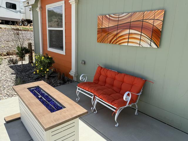 16680 Valley Hi Drive, Banning CA: https://media.crmls.org/mediaz/bca5c787-bead-4a95-96dc-ebeb978b36c9.jpg