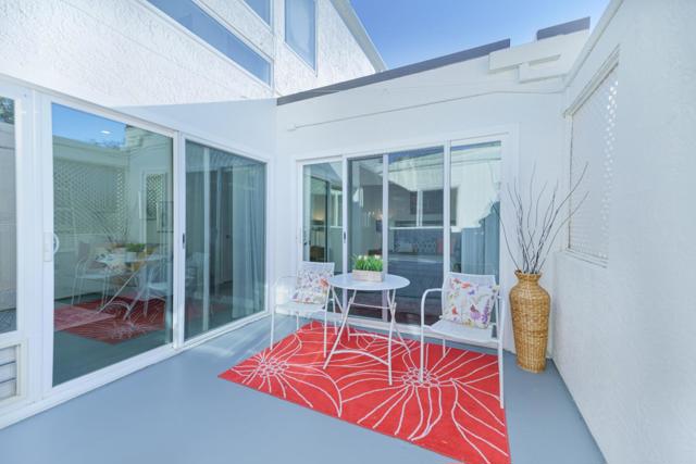 1919 Alameda De Las Pulgas, San Mateo CA: https://media.crmls.org/mediaz/bca6f18a-8433-46e4-9d31-083feccd4948.jpg
