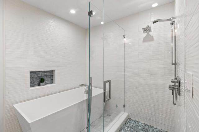 Image 23 of 47 For 4049 Valerie Drive