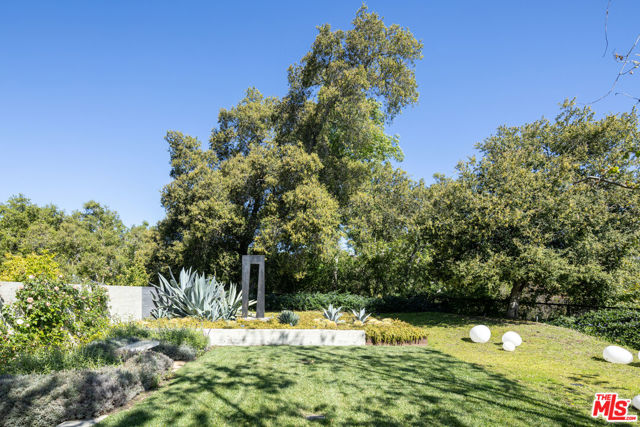 Image 17 of 33 For 12251 Castlegate Drive