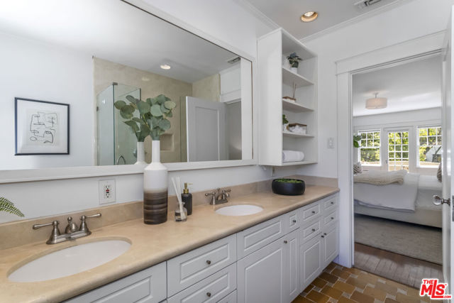 1622 N Orange Grove Avenue, Los Angeles CA: https://media.crmls.org/mediaz/bca9f9fa-e82f-46fb-b854-cb493f0f8fd9.jpg